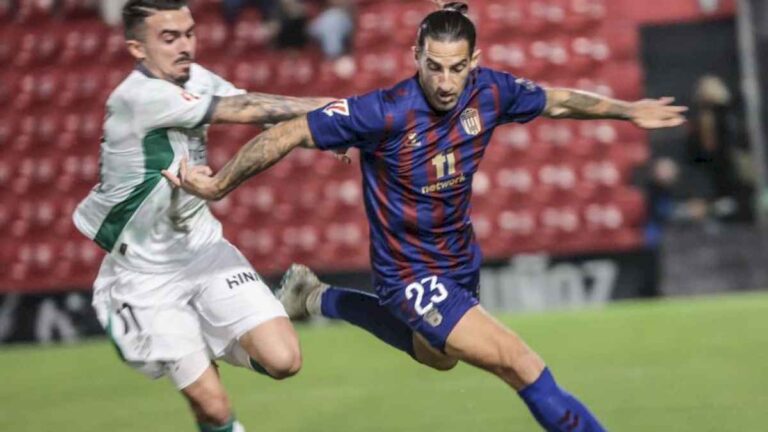el-2-1-del-huesca-en-el-eldense-2-–-1-huesca-de-la-jornada-13-de-laliga-hypermotion