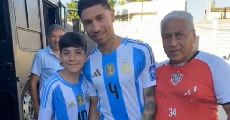 La sorpresiva aparición de Montiel en la cancha de Chacarita