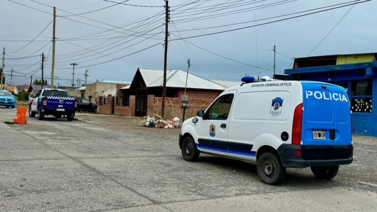 Reducen a un hombre que se  atrincheró armado en su casa