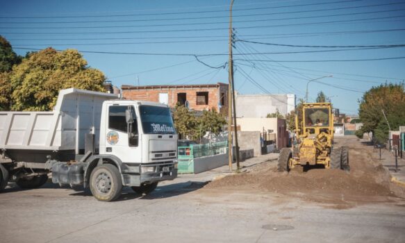 Obras públicas municipal inició la obra de adoquinado en calles del área 12