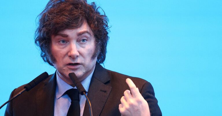 Por decisión de Javier Milei, la UIF no podrá querellar más en causas de corrupción y lavado