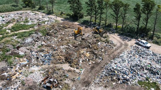 Córdoba avanza con GPS en camiones de residuos para frenar basurales clandestinos