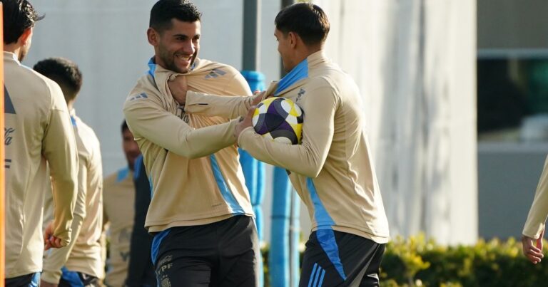Un nuevo capitán: Cuti Romero vestirá la cinta de la Selección ante Chile