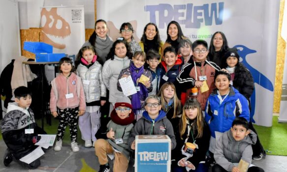 Más de 2 mil estudiantes y vecinos participaron de la Expo Ambiente 2025