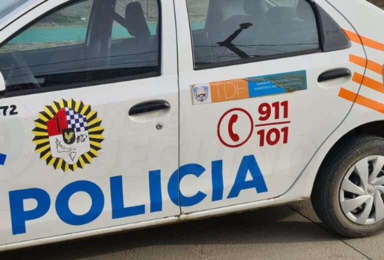 Escándalo: descubrieron a una exsargento intentando pasar droga a un familiar en la cárcel