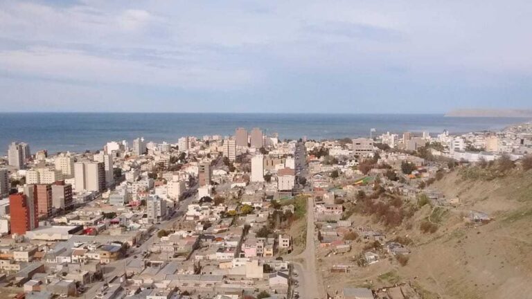 Nubosidad variable, viento moderado y máxima de 10C