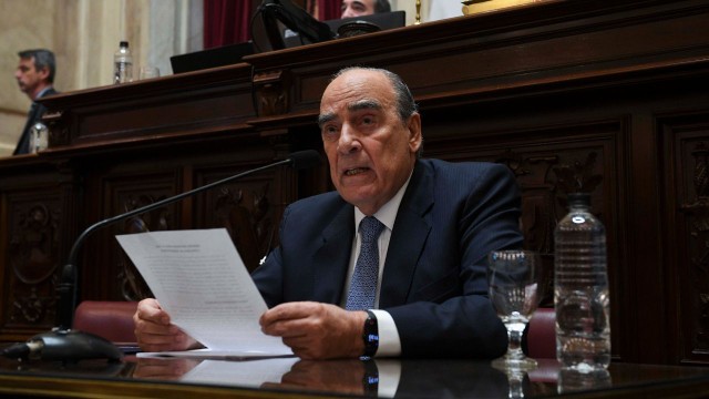 Guillermo Francos se ofendió y se fue del recinto porque una senadora K lo trató de «mentiroso»