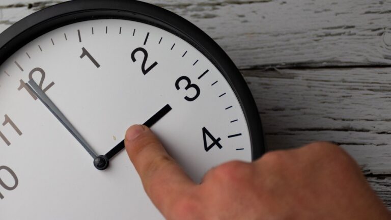 Ante un posible cambio en el huso horario: Cuáles son los efectos en la salud y los mejores tips para adaptarse