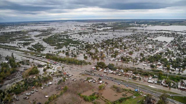 El Gobierno dará asistencia económica de hasta $10 mil millones a los afectados por inundaciones