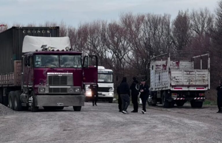 Intentó coimear a un policía en Chubut para evitar un control de mercadería y terminó detenido