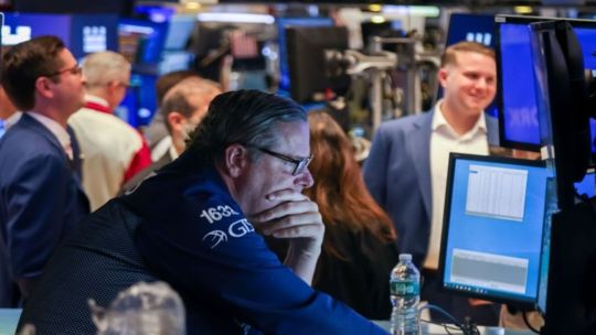 Federico Glustein: El riesgo país refleja la desconfianza en el programa económico del Gobierno