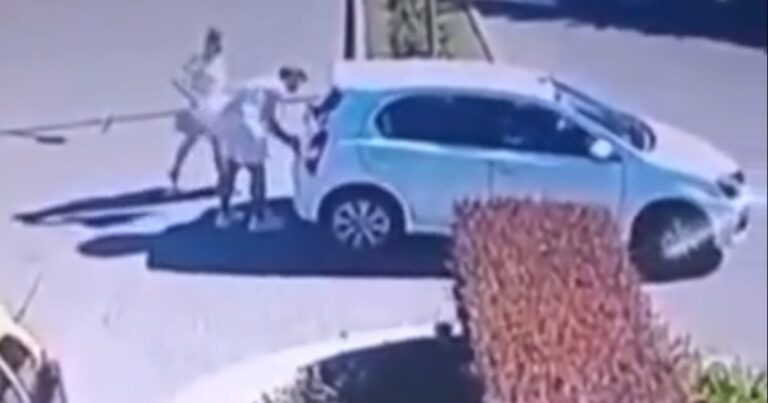 Un chofer de aplicación le robó las valijas a dos turistas cuando los dejó en la puerta de un country en Berazategui