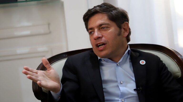 Axel Kicillof: «Un Gobierno que hizo negocios con los medicamentos de las personas discapacitadas es capaz de cualquier cosa»