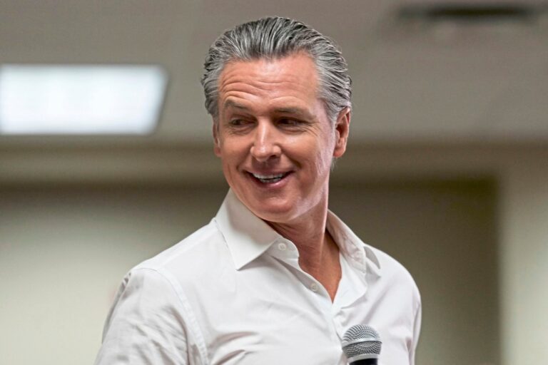 La estrategia de Gavin Newsom para poner nuevos equipos de supresión en las calles de California