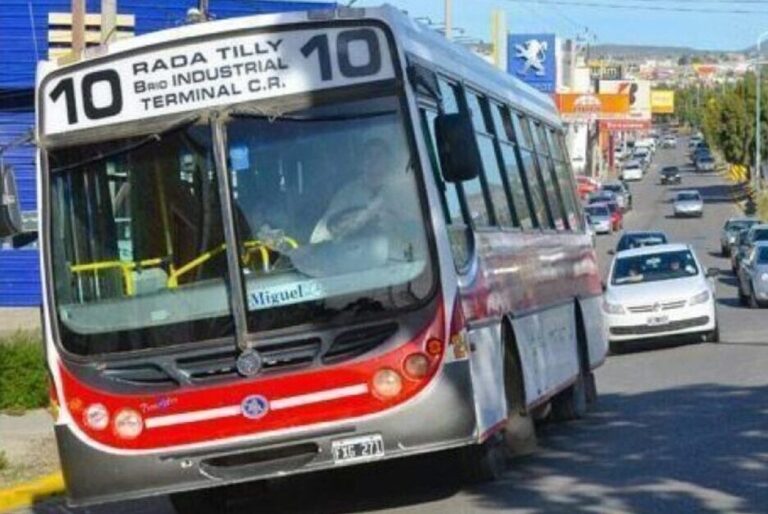 Se levantó el paro de colectivos en el Expreso Rada Tilly: el servicio funcionará normalmente