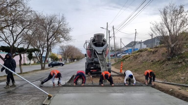 Corte de calle por obras de saneamiento en Caleta Córdova
