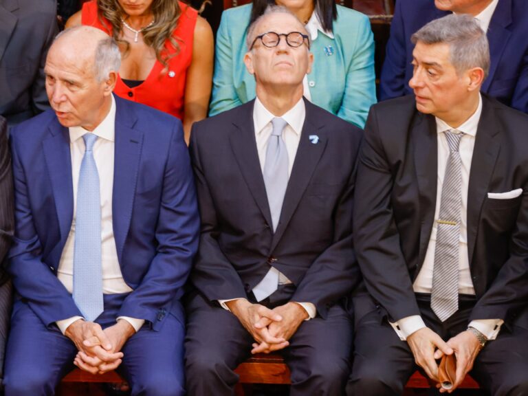 La Corte se mete en el conflicto por las tasas municipales y rechaza el planteo de una comuna contra una empresa