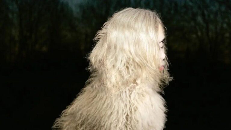 Juana Molina publicó un adelanto de su primer disco en ocho años: el video