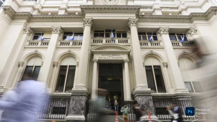 Designan cuatro directores del Banco Central