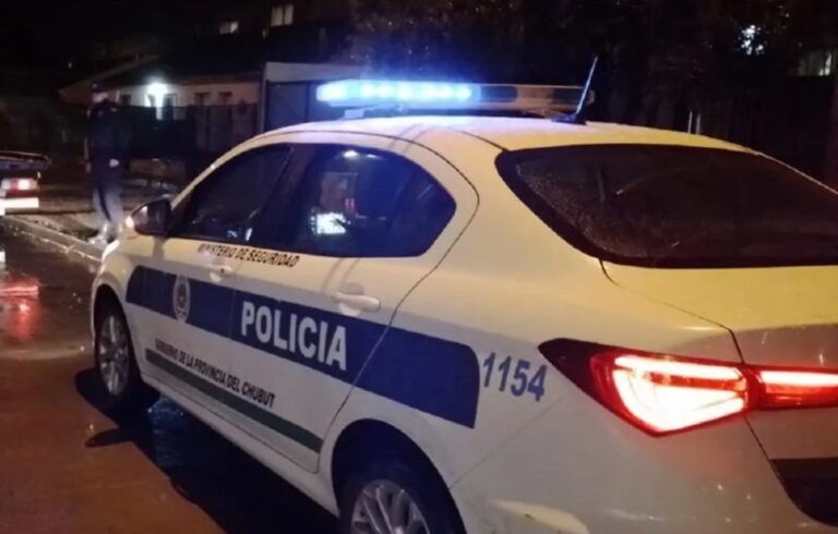 Lunes violento en Comodoro: un hombre apuñalado y una casa atacada a balazos