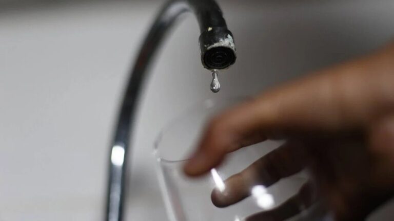 Este lunes y por 12 horas, cortarán el agua en todo Comodoro Rivadavia